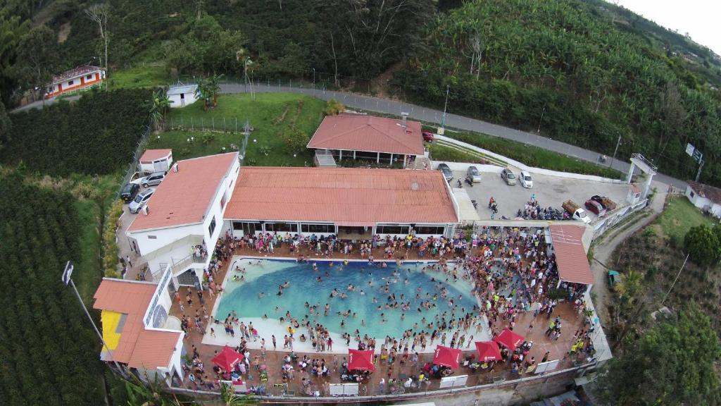 Sky Club Eco Hotel 2